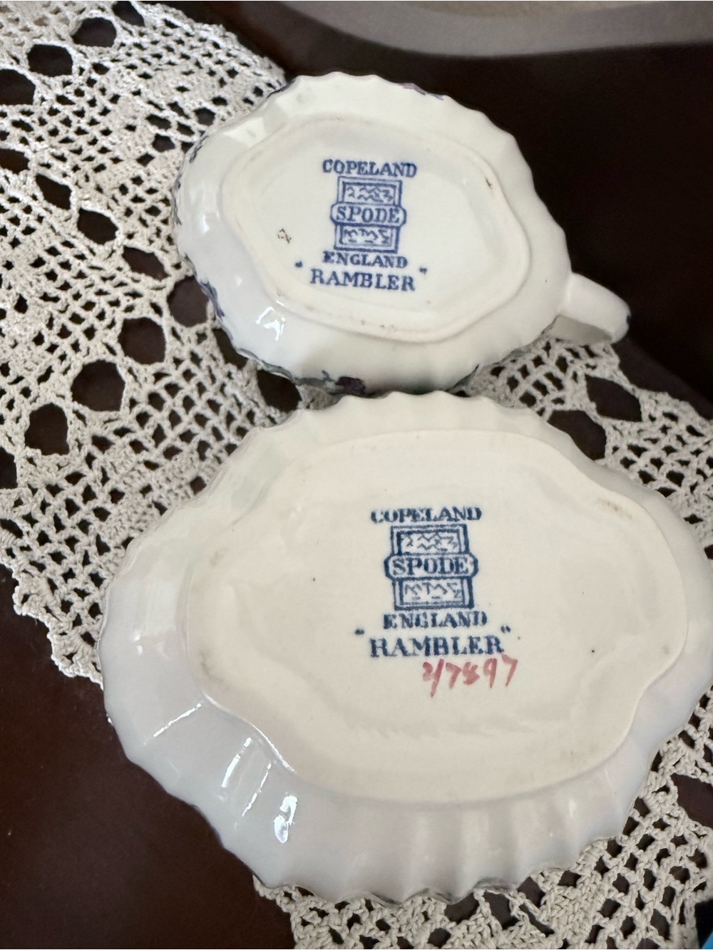 VINTAGE COPELAND SPODE RAMBLER Roses CREAMER & SUGAR SET - RARE pattern England - Picture 2 of 3